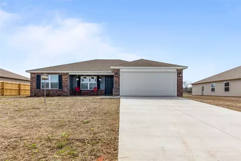 257 Stinson St, Elkins, AR 72727