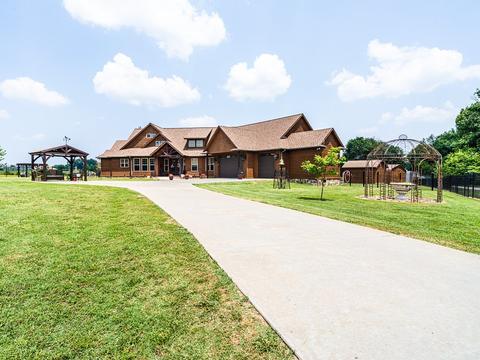 300 Keller Rd, Centerton, AR 72719