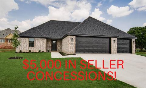 2000 Flynn St, Pea Ridge, AR 72751
