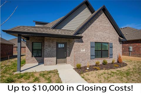 4402 SW Adams Rd, Bentonville, AR 72712