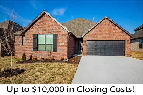 4402 SW Pawhuska St, Bentonville, AR 72713