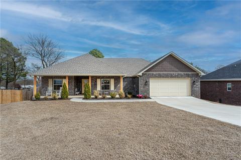 86 N Isabella Pl, Farmington, AR 72730