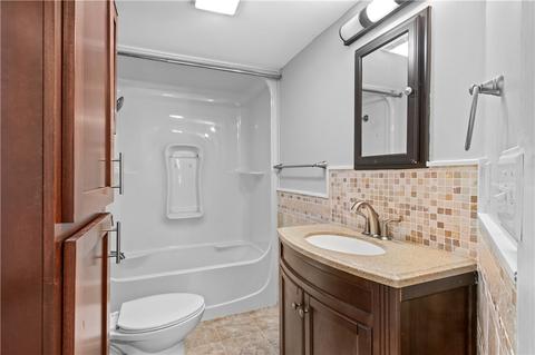 516 E Spring St, Rogers, AR 72756 photo 8