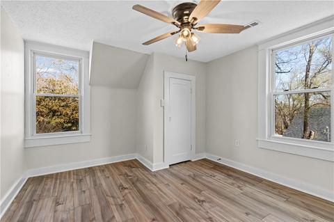 516 E Spring St, Rogers, AR 72756 photo 9