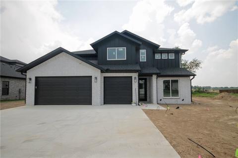 4304 S 87th Pl, Bentonville, AR 72713