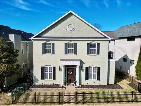 1614 E Cypress Ln, Fayetteville, AR 72703