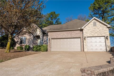 2846 Longwood St, Springdale, AR 72762