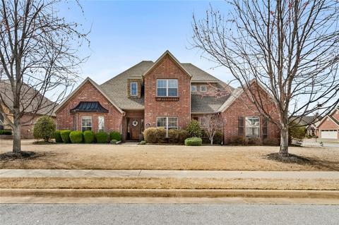 5602 45th St, Rogers, AR 72758