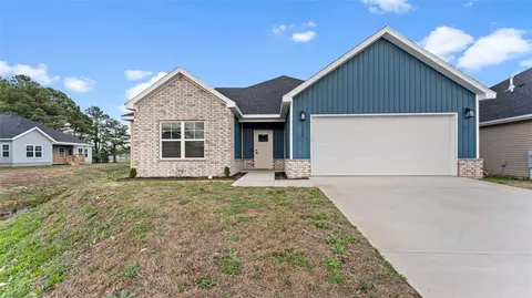 242 Miles Ave, Gentry, AR 72734