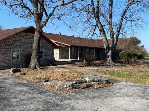 12421 Route E, Pineville, MO 64856 photo 11