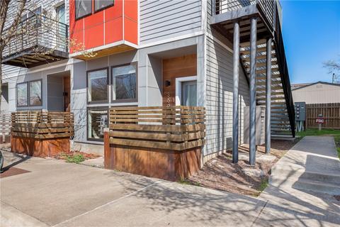 360 W 5th St #1, Fayetteville, AR 72701