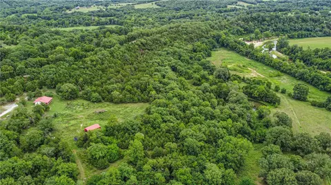 64 Francis Marion Ln, Yellville, AR 72687