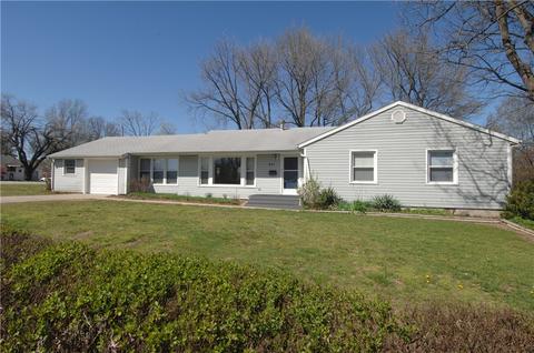 821 Ash St, Rogers, AR 72756