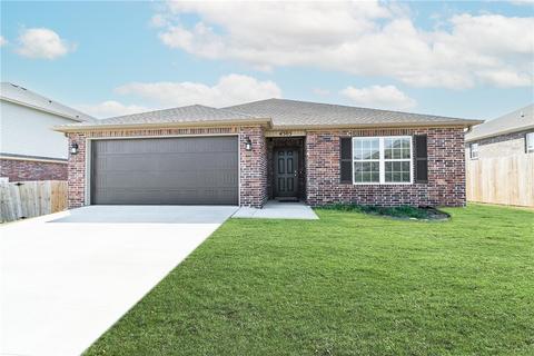 4305 SW Lenox Ave, Bentonville, AR 72713
