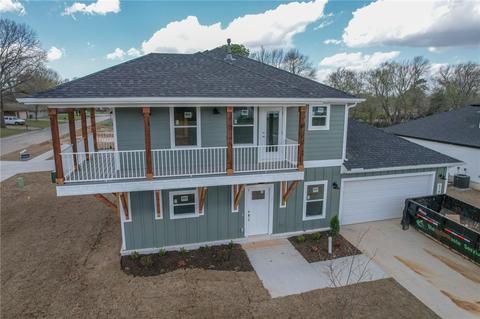 518 S 14th St, Rogers, AR 72758