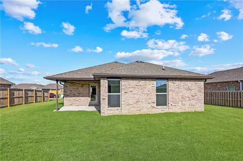 205 Post Oak Ave, Gentry, AR 72734 photo 5