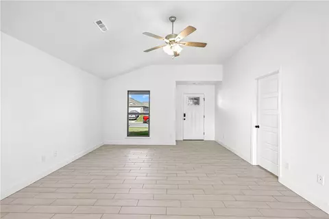 205 Post Oak Ave, Gentry, AR 72734 photo 8