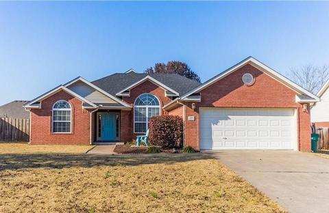 200 Hailey Dr, Centerton, AR 72719