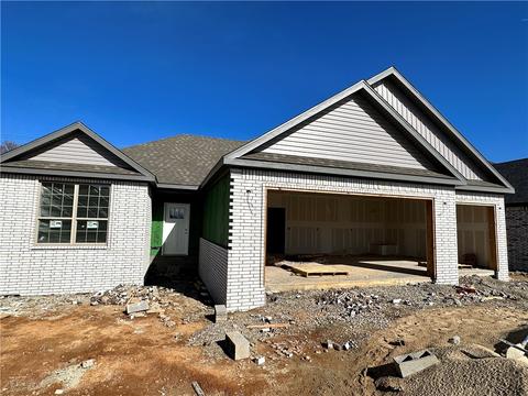 1310 Marjorie St, Bentonville, AR 72713