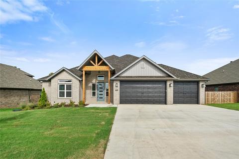 310 Bequette Ln, Centerton, AR 72719