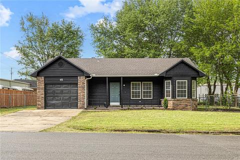 45 Pleasant St, West Fork, AR 72774