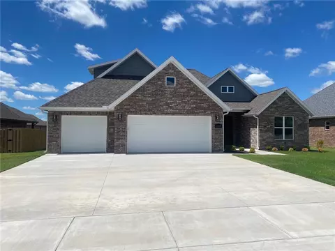 1189 Montichiello St, Tontitown, AR 72762