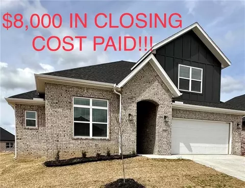 950 Trestle Ln, Centerton, AR 72719
