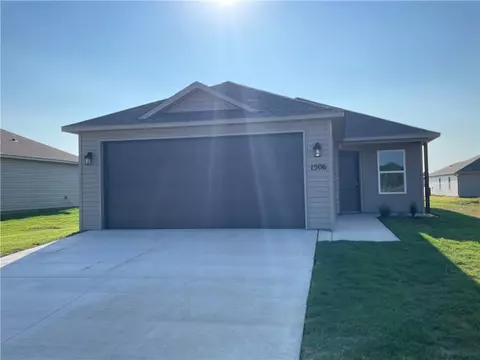1506 S Blandford St, Siloam Springs, AR 72761