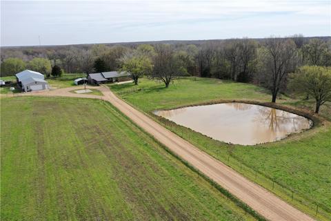 24404 E 600 Rd, Tahlequah, OK 74464
