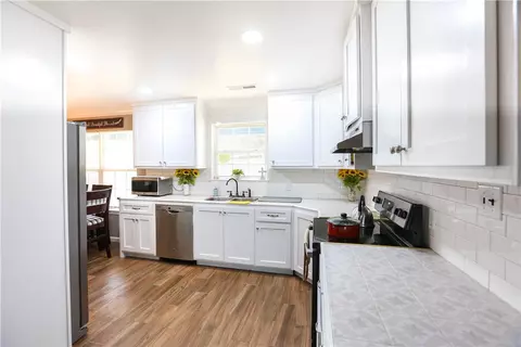 12974 Greasy Valley Rd, Prairie Grove, AR 72753
