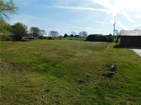 2083 48th St, Springdale, AR 72762 photo 3