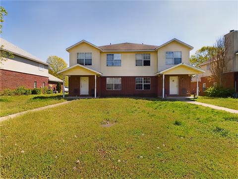 910 912 N Meadowlands, Fayetteville, AR 72704