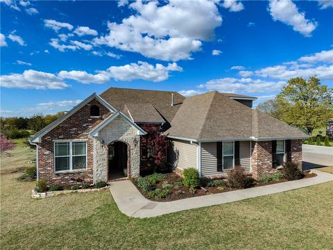 60 E Wolfdale Rd, Farmington, AR 72730