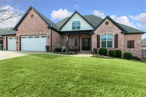 3065 Pebblestone Dr, Fayetteville, AR 72701