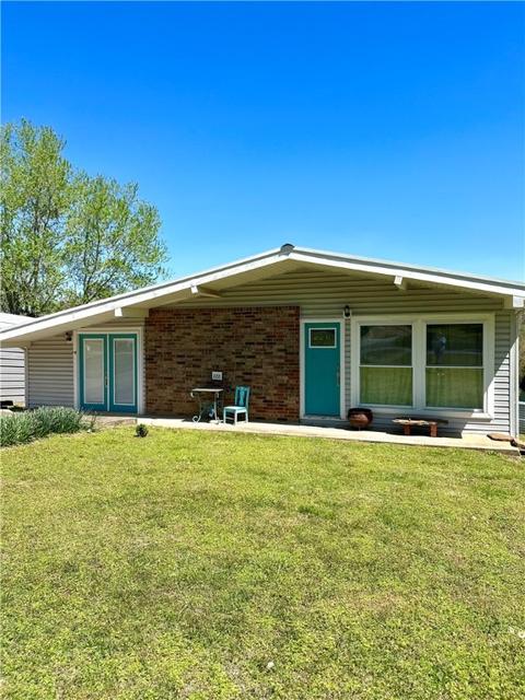 606 Missouri Pl, Huntsville, AR 72740
