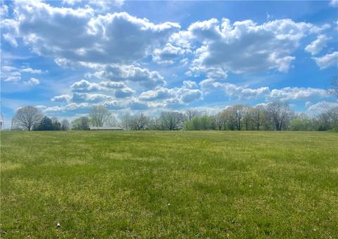 15484 Woods Lodge Rd, Rogers, AR 72756