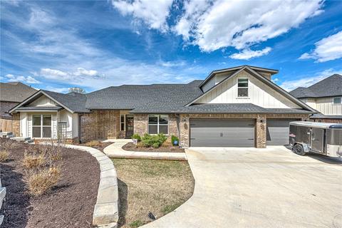 2589 Peck Rd, Pea Ridge, AR 72751