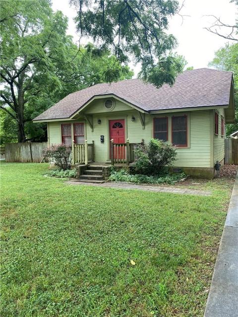 304 N 9th St, Rogers, AR 72756
