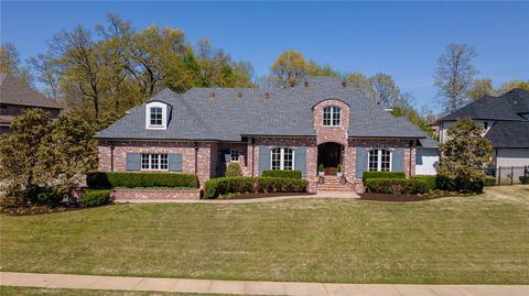 4529 Caddo Ln, Fayetteville, AR 72704