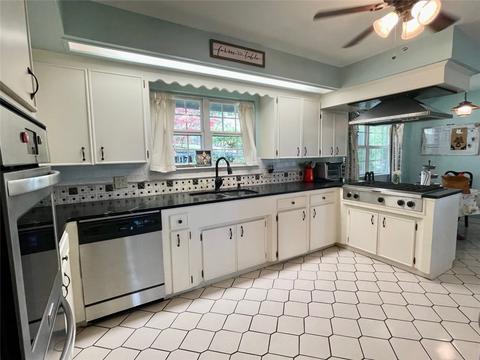 203 Suttle Dr, Springdale, AR 72764 photo 11