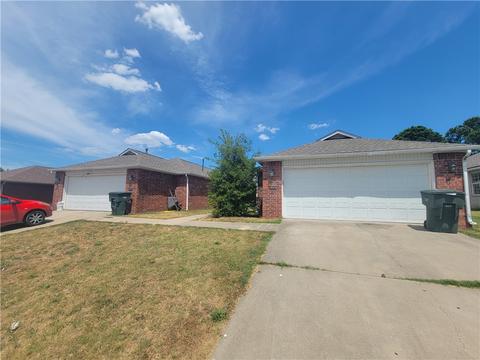 2442 Jeremiah Pl, Fayetteville, AR 72704