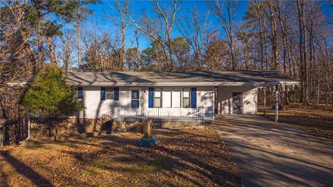 4 Platz Ln, Bella Vista, AR 72714