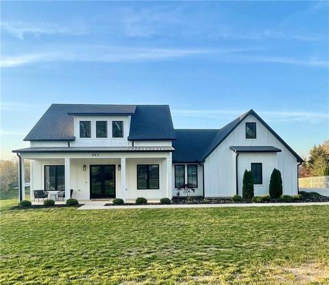 462 E Johnson Ave, Cave Springs, AR 72718