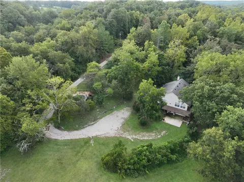 17118 Wendell Jones Rd, Garfield, AR 72732