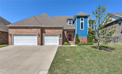 2623 N Golden Willow Dr, Fayetteville, AR 72704