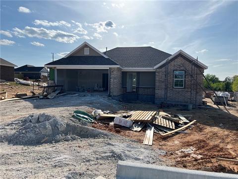 132 Presley Loop, Huntsville, AR 72740