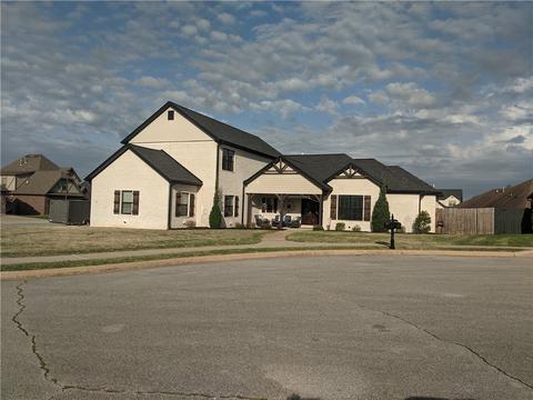 2701 Taylor Ct, Rogers, AR 72758