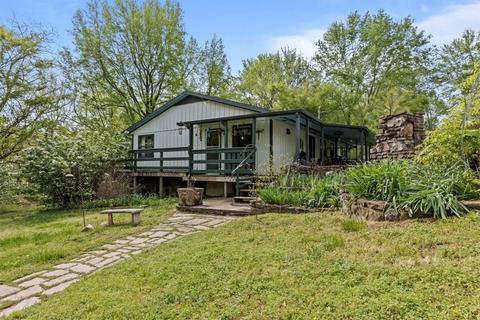 17912 Lake Sequoyah Rd, Fayetteville, AR 72701