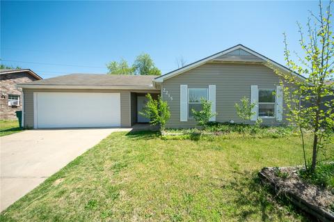 2215 S 17th St, Rogers, AR 72758