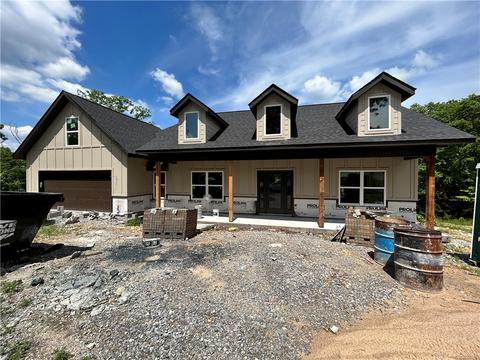 2 Havant Cir, Bella Vista, AR 72714